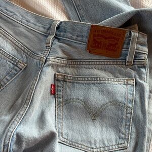 Vintage distressed Levi's Light Blue women’s Jeans